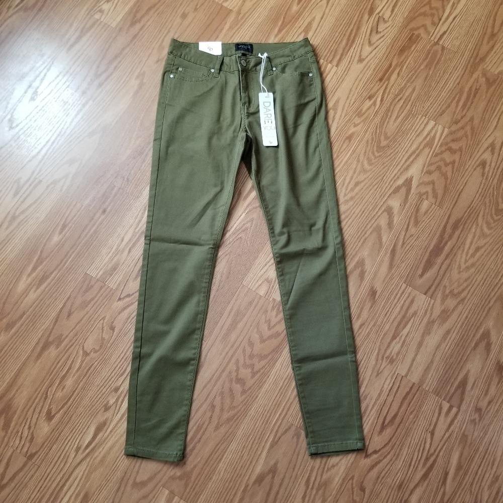 {Celebrity Pink} Green Skinny Jeans NWT